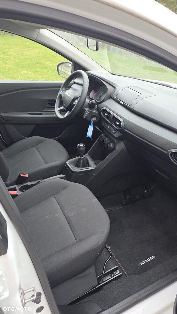 Dacia Jogger TCe 110 (7-Sitzer) Essential - 15