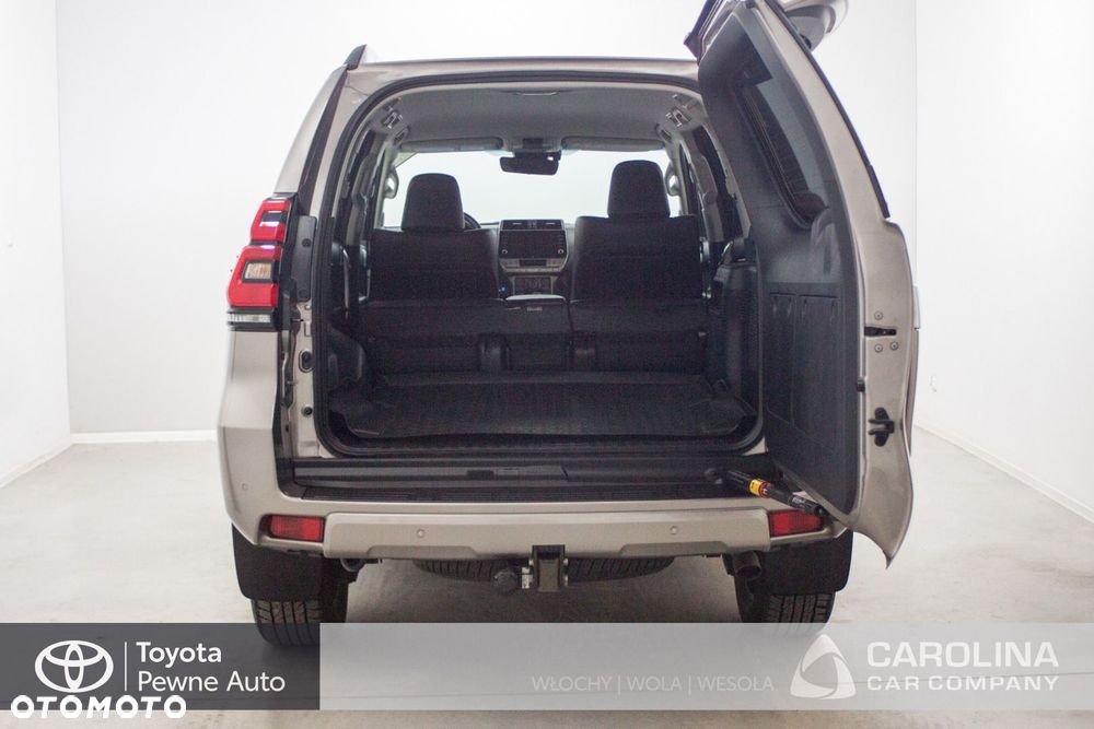 Toyota Land Cruiser - 18