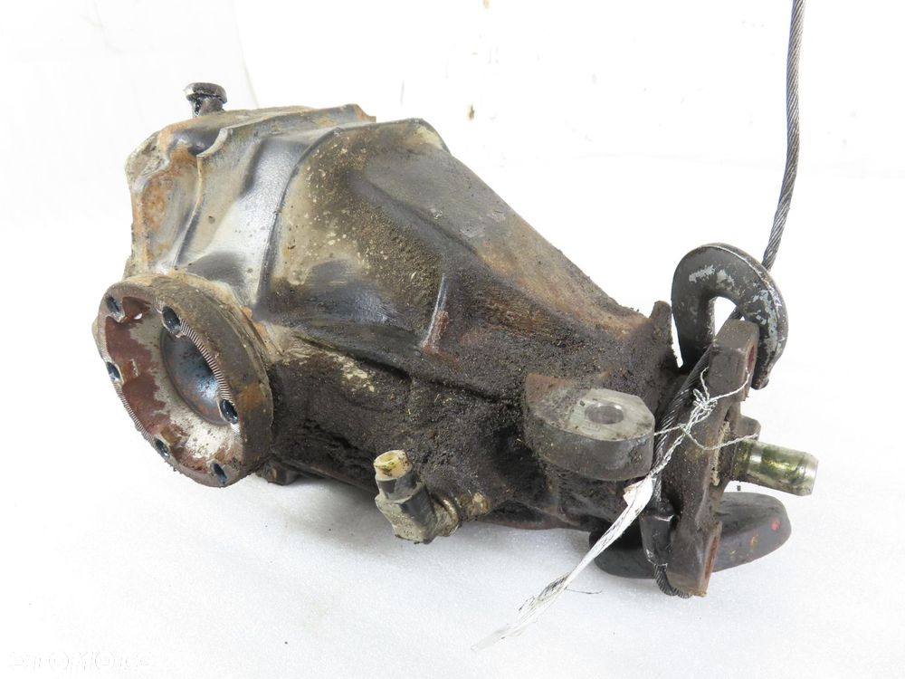 DYFER MERCEDES W202 C 200 D R2013511608 3.91 - 6