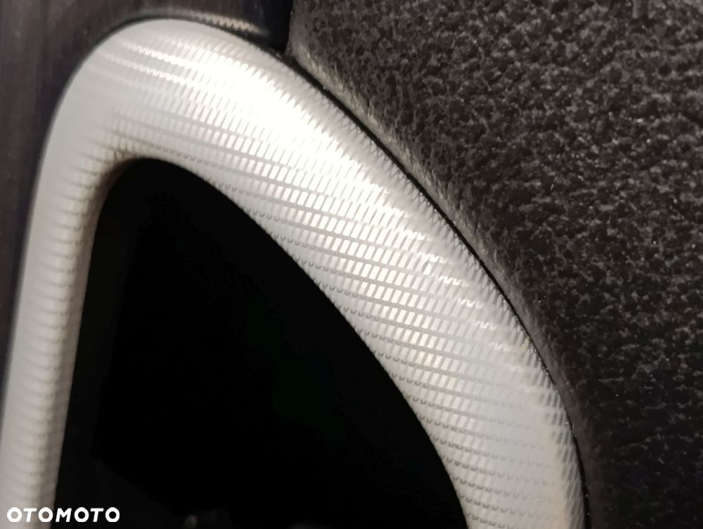 JEEP GRAND CHEROKEE WK2 16-21r Fotele Kanapa Boczki - 14