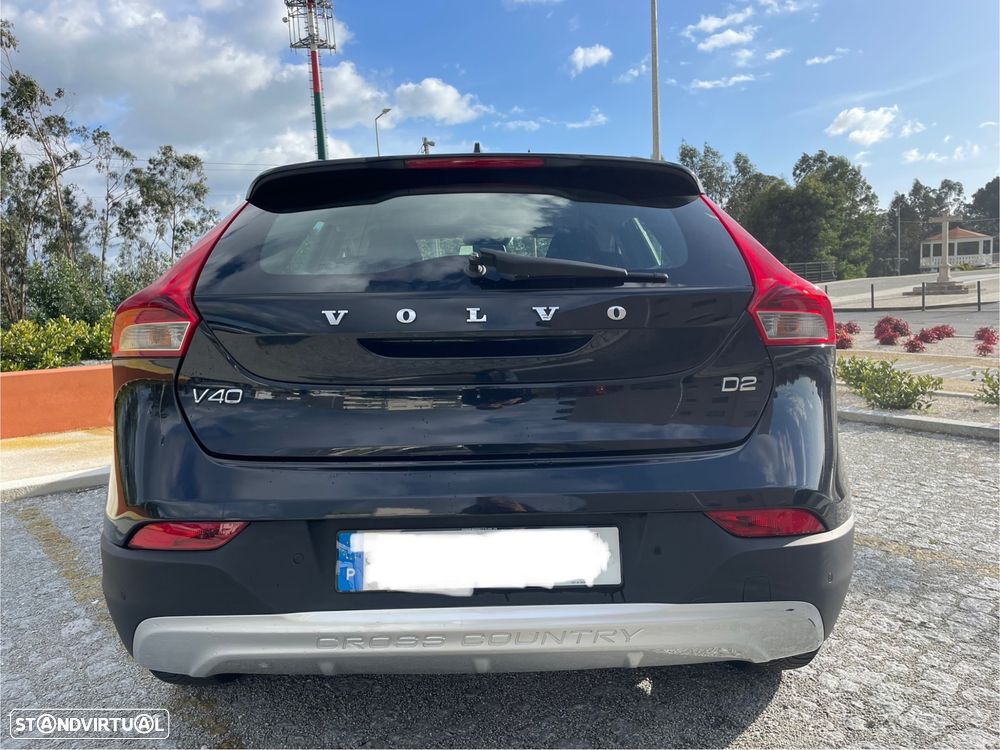Volvo V40 Cross Country D2 Powershift Kinetic - 2