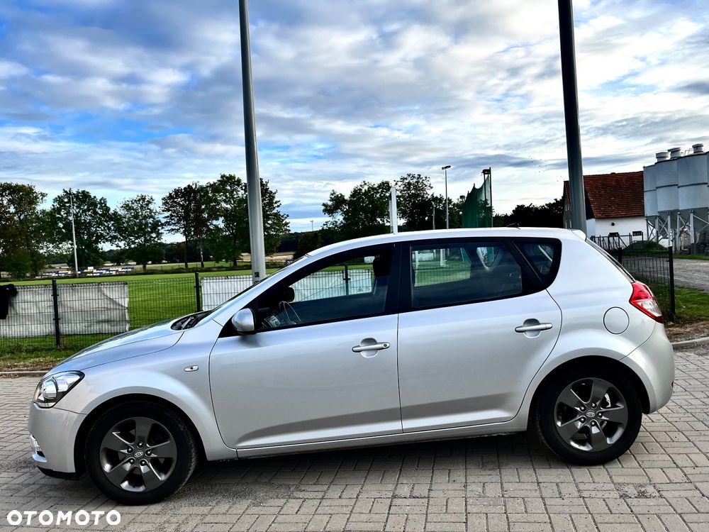 Kia Ceed 1.4 CVVT Attract - 7
