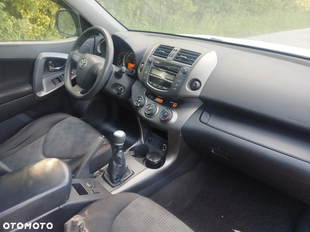 Toyota RAV4 2.2 D-4D 4x4 Life - 10