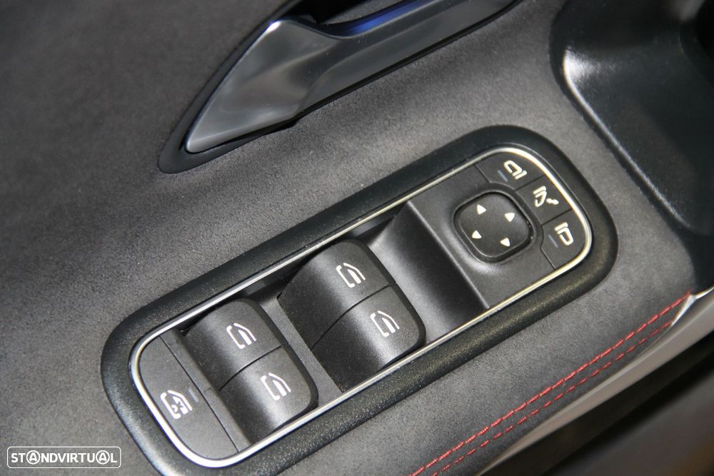 Mercedes-Benz CLA 180 - 18