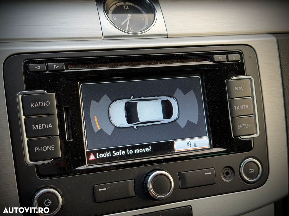 Volkswagen Passat CC - 10