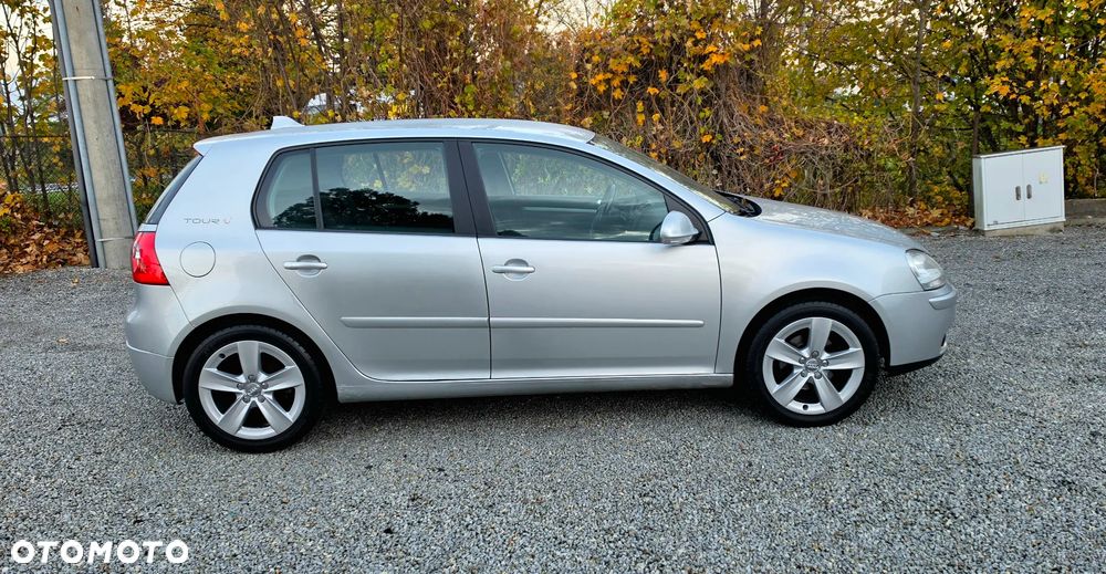 Volkswagen Golf - 9