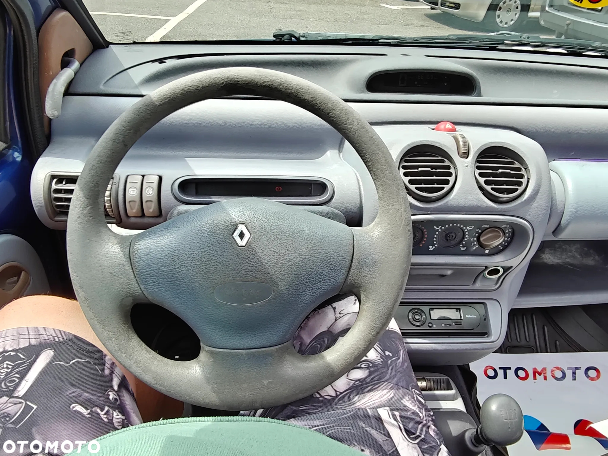 Renault Twingo 1.2 Authentique - 21