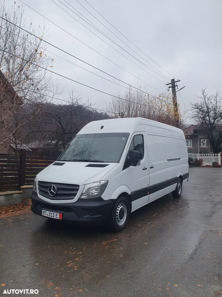Mercedes-Benz Sprinter - 2