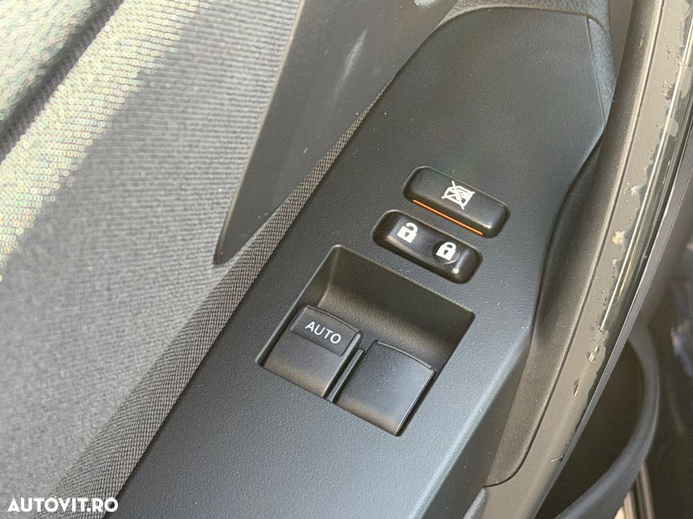 Toyota Auris - 13