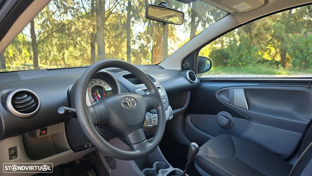 Toyota Aygo 1.0 + AC - 23