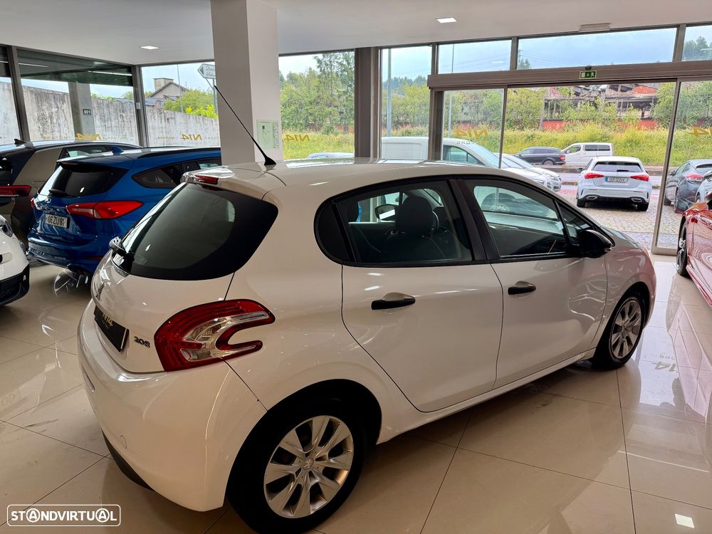 Peugeot 208 1.4 HDi Access - 9