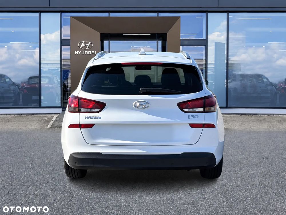 Hyundai i30 1.6 D Comfort DCT - 5