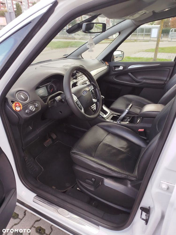 Ford S-Max 2.0 TDCi DPF Titanium - 40