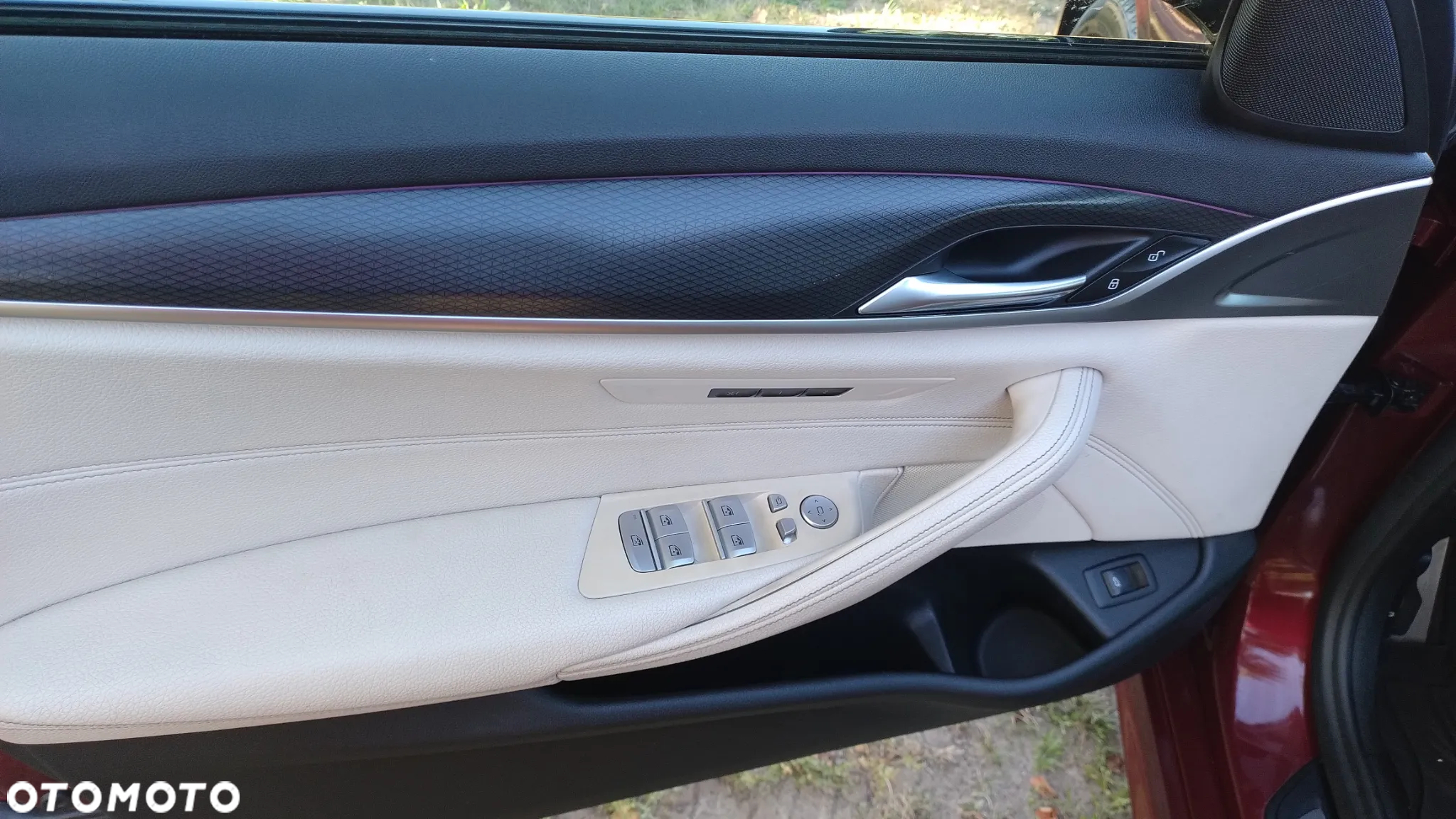 BMW Seria 5 530d xDrive Touring M Sport Edition - 30