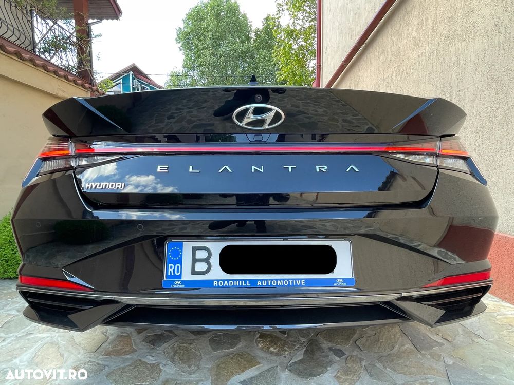 Hyundai Elantra 1.6 l 123 CP 6MT Exclusive - 6