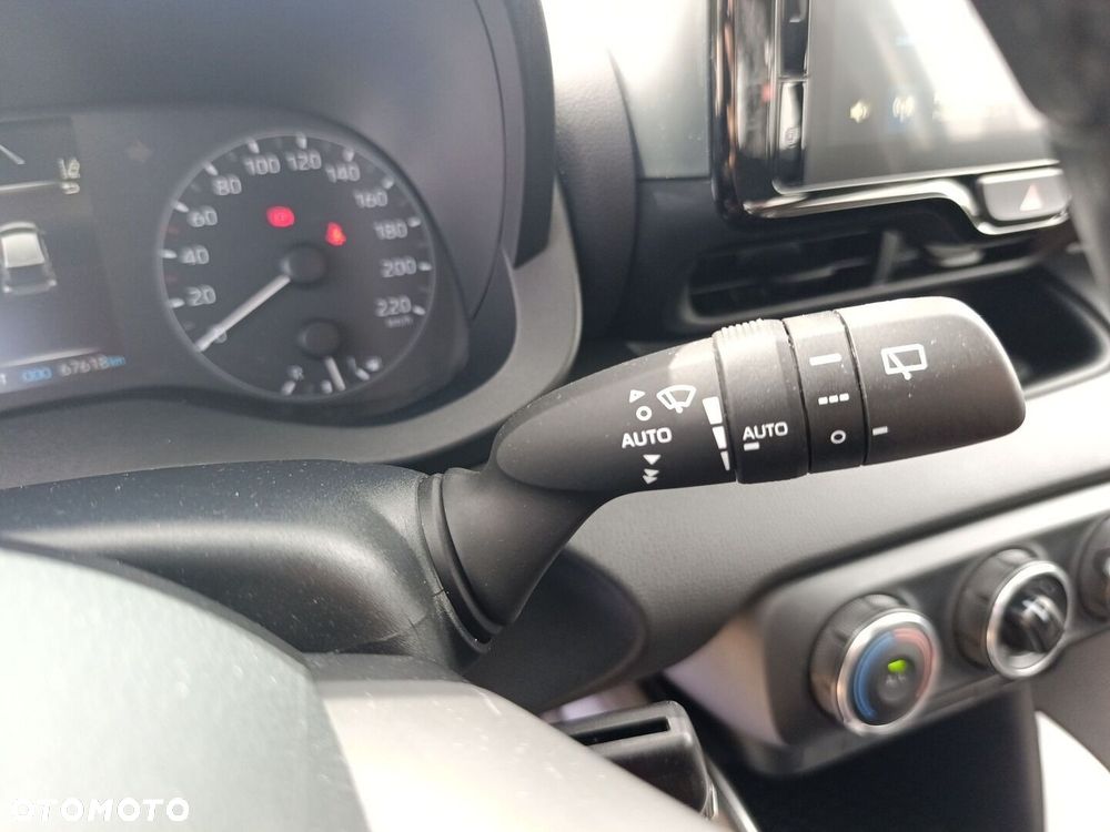 Toyota Yaris 1.5 Comfort - 28