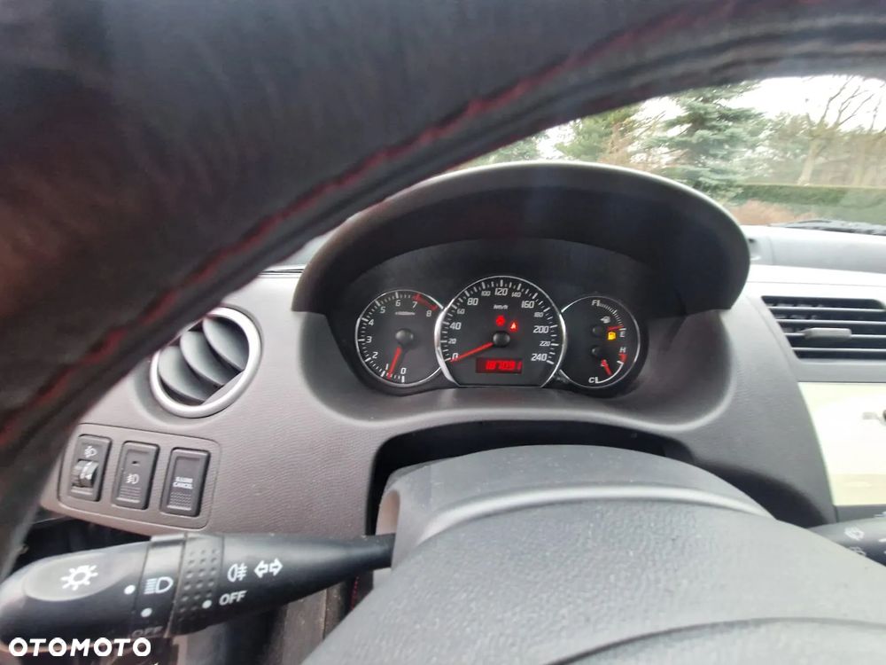 Suzuki Swift 1.6 Sport Rallye N' Style - 7