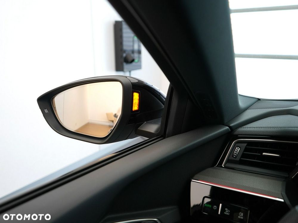 Audi Q8 e-tron - 22