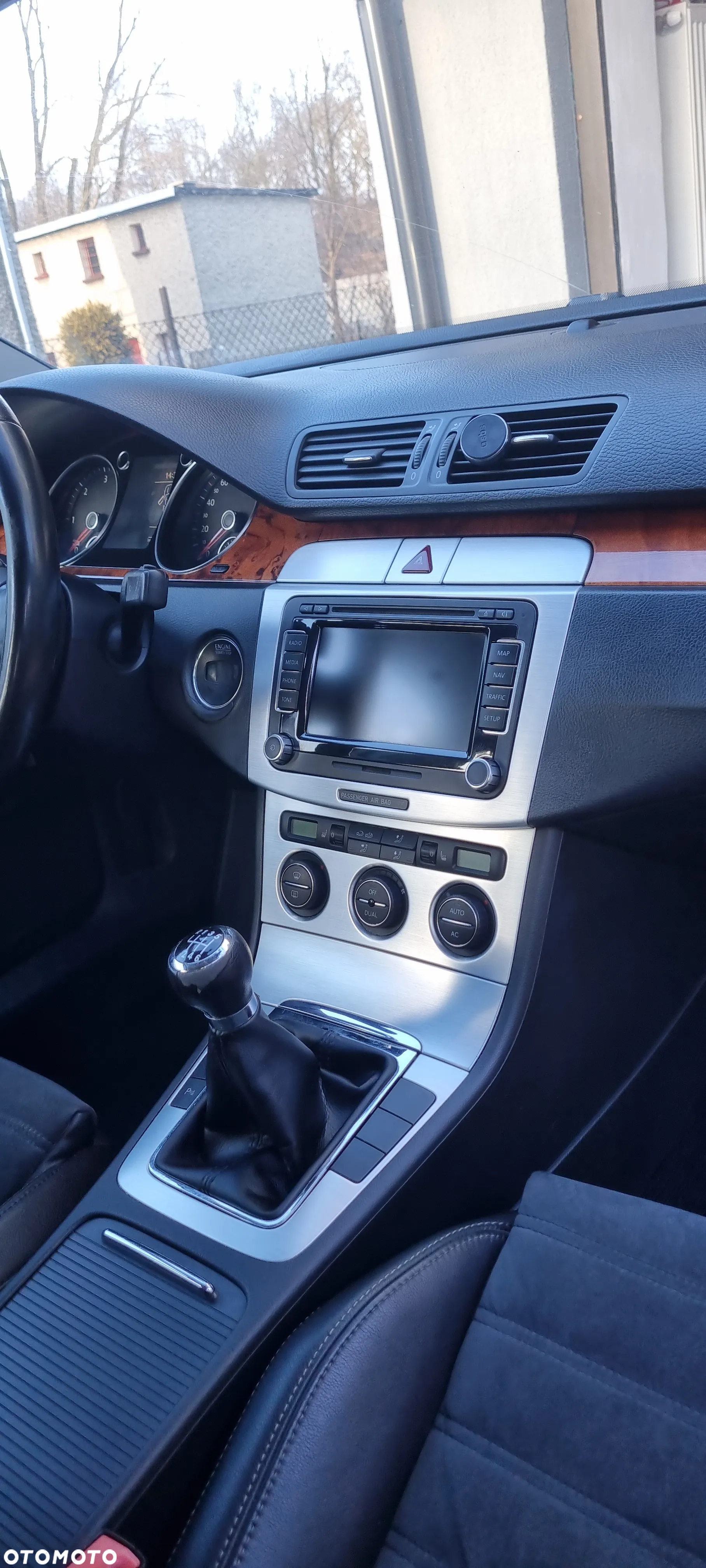 Volkswagen Passat 2.0 TDI DPF Highline - 11