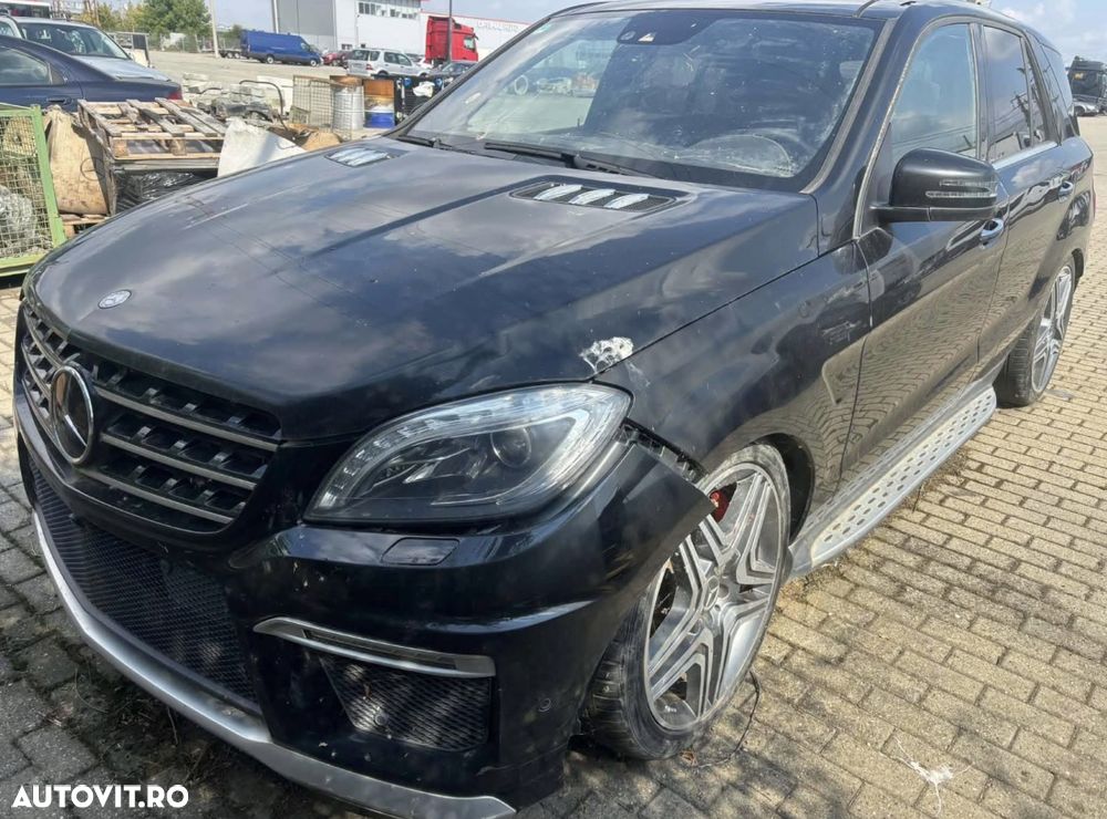 Mercedes-Benz ML 63 AMG Aut - 2