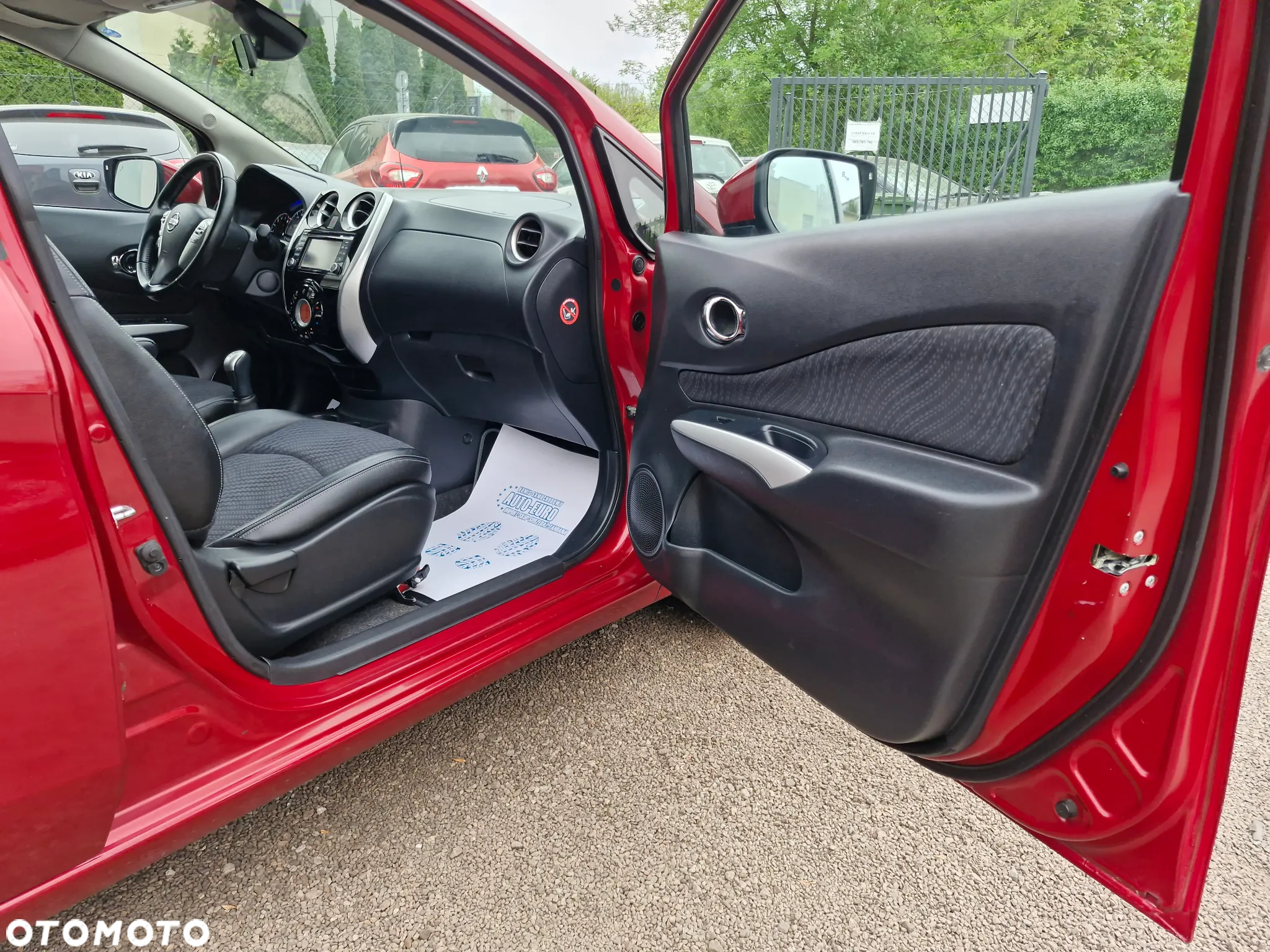 Nissan Note 1.2 Tekna EU6 - 14