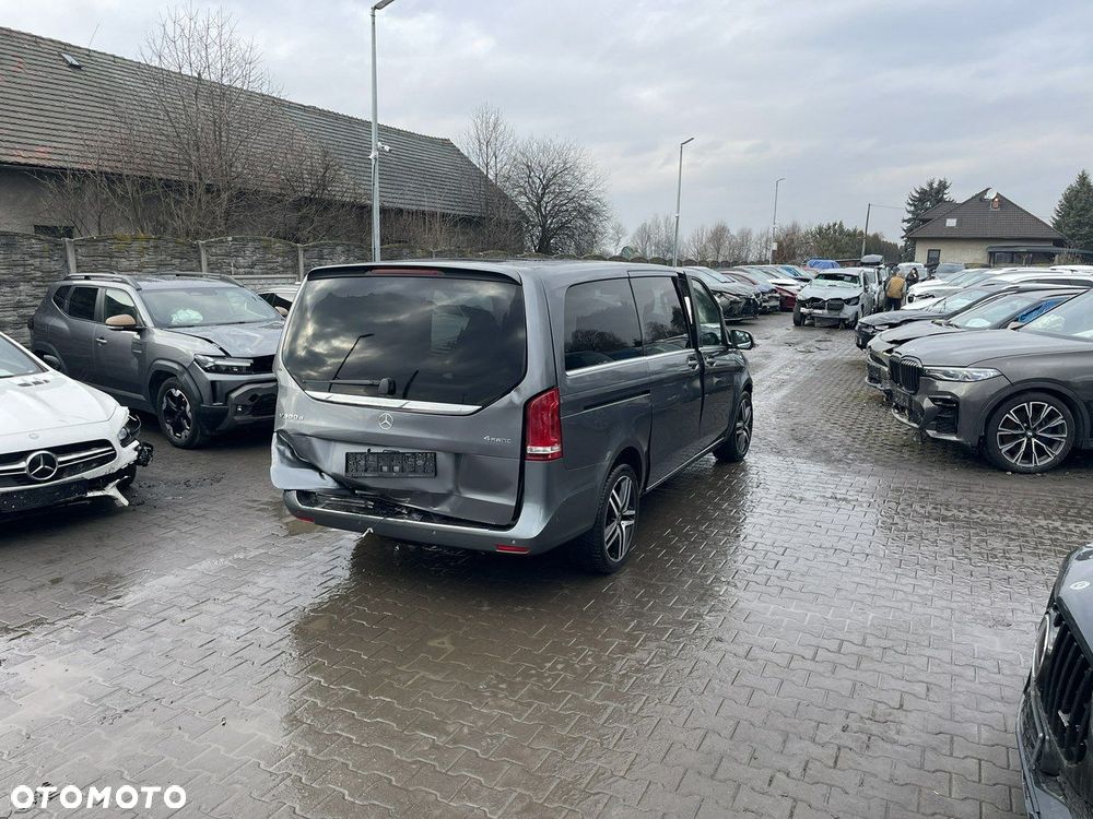 Mercedes-Benz Klasa V 300 d lang 4Matic 9G-TRONIC Exclusive - 6