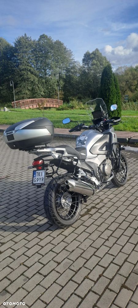 Honda VFR - 2