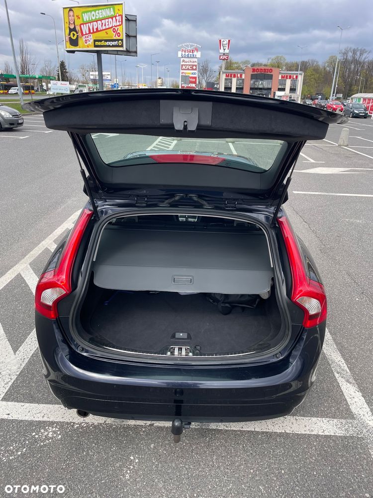 Volvo V60 D3 Momentum - 9