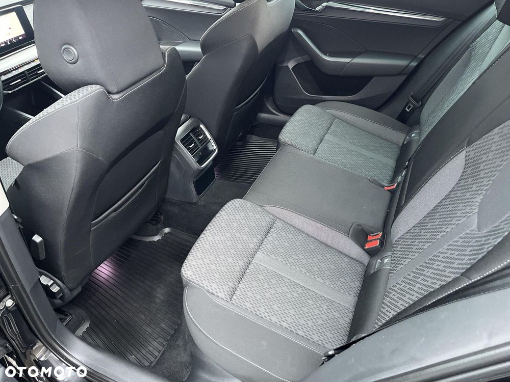 Skoda Octavia 2.0 TDI Style DSG - 12