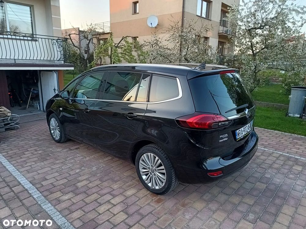 Opel Zafira - 2