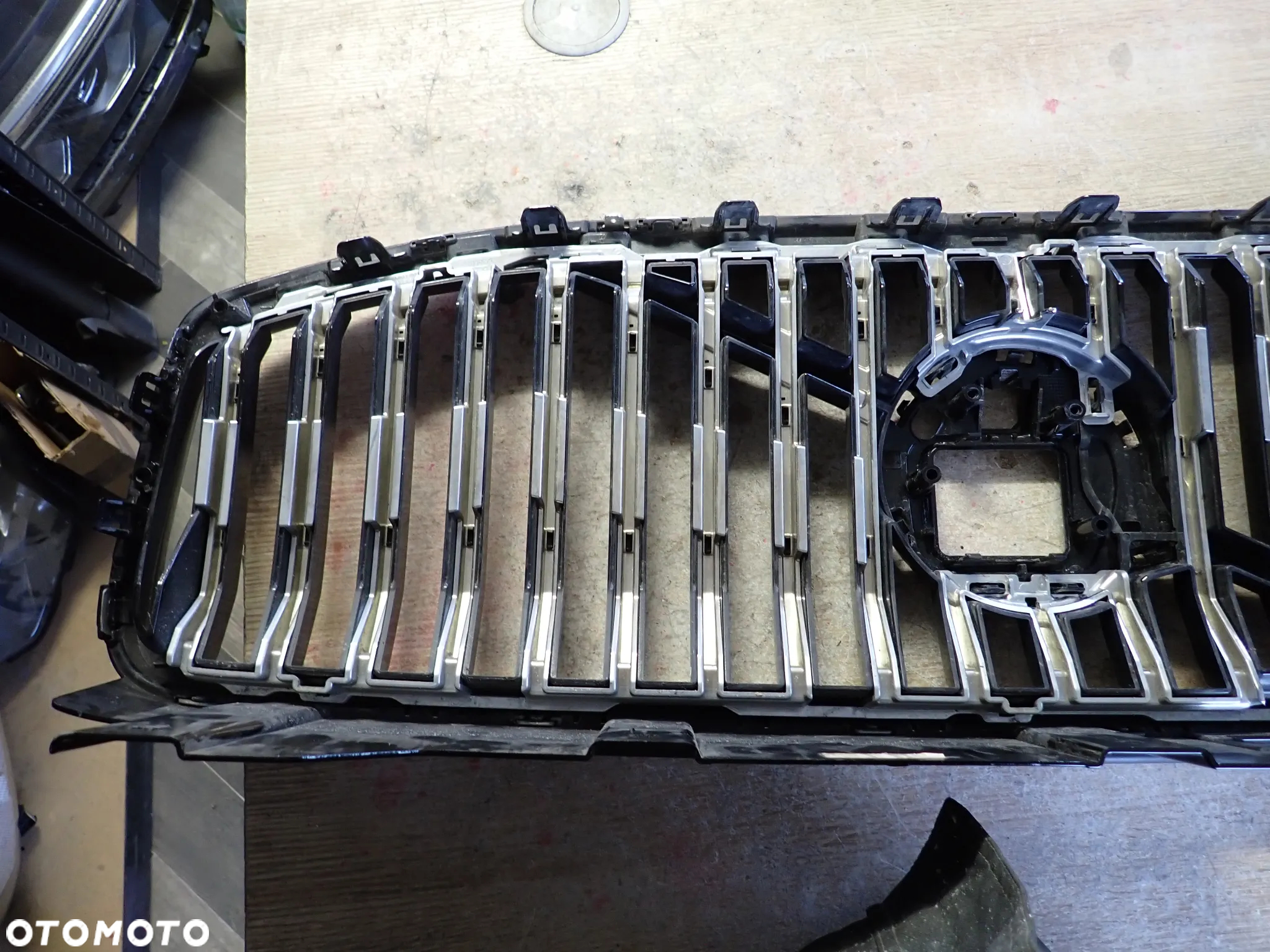 VOLVO XC60 II LIFT GRILL ATRAPA 31416623 - 6