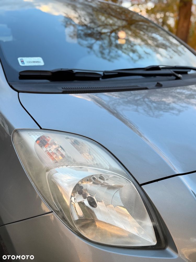 Toyota Yaris 1.3 Sol - 5