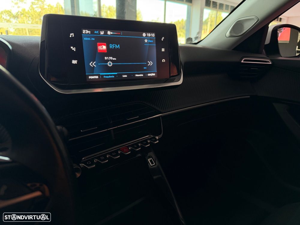 Peugeot 2008 1.2 PureTech Allure - 14