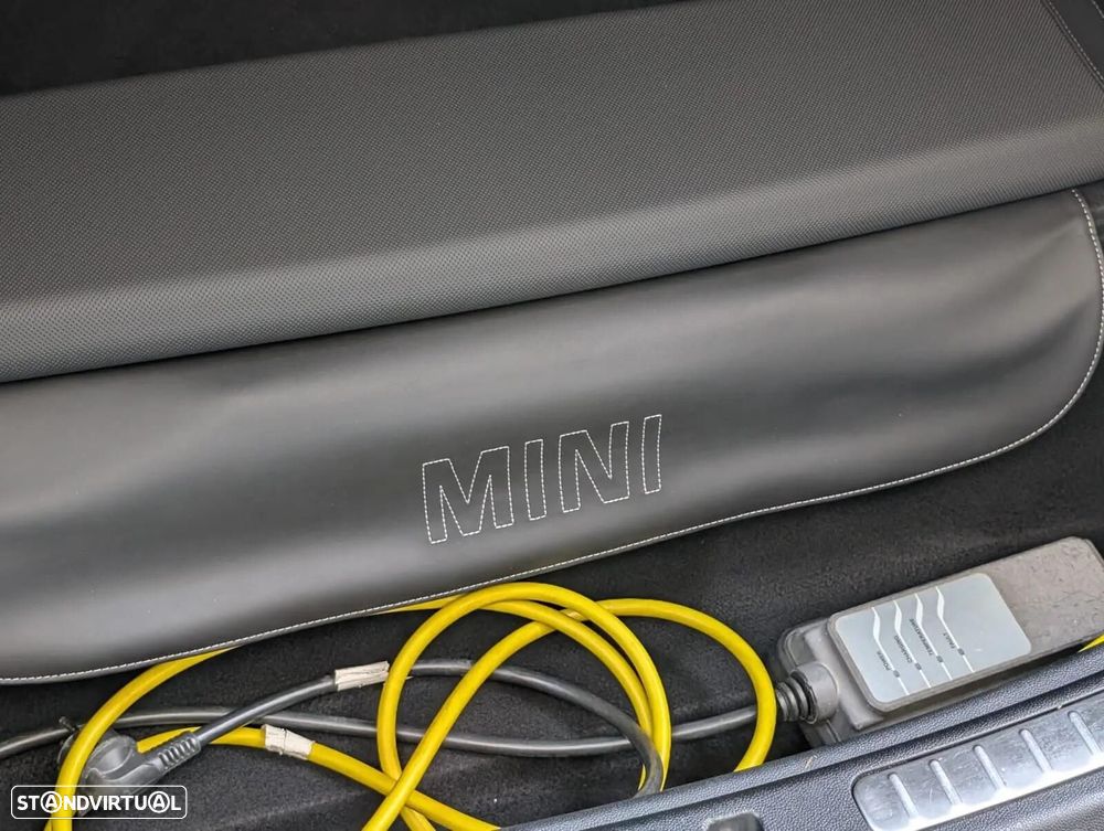 MINI Countryman Cooper SE ALL4 Auto - 10