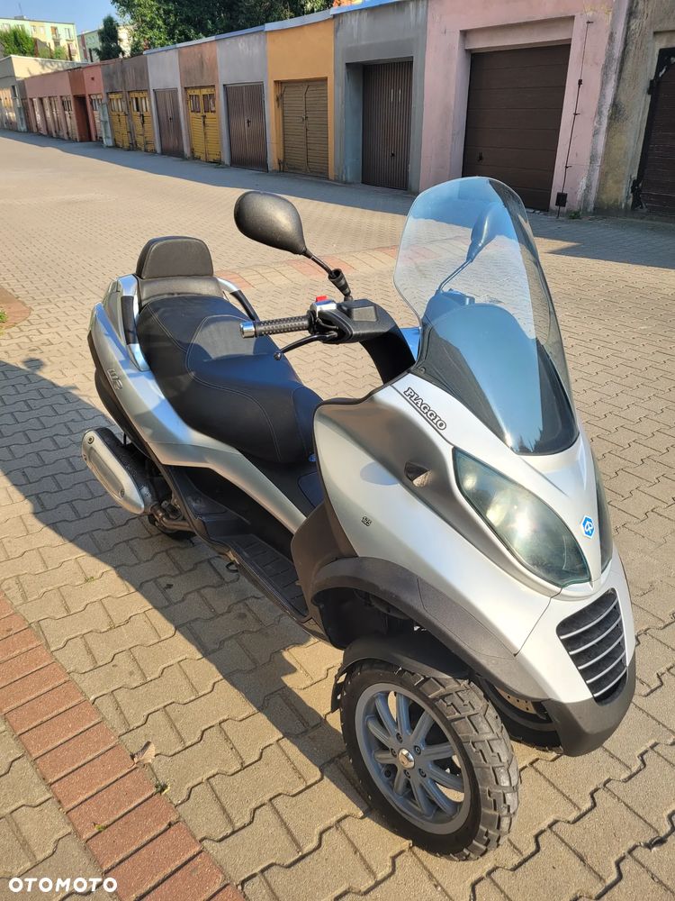 Piaggio MP-3 - 9