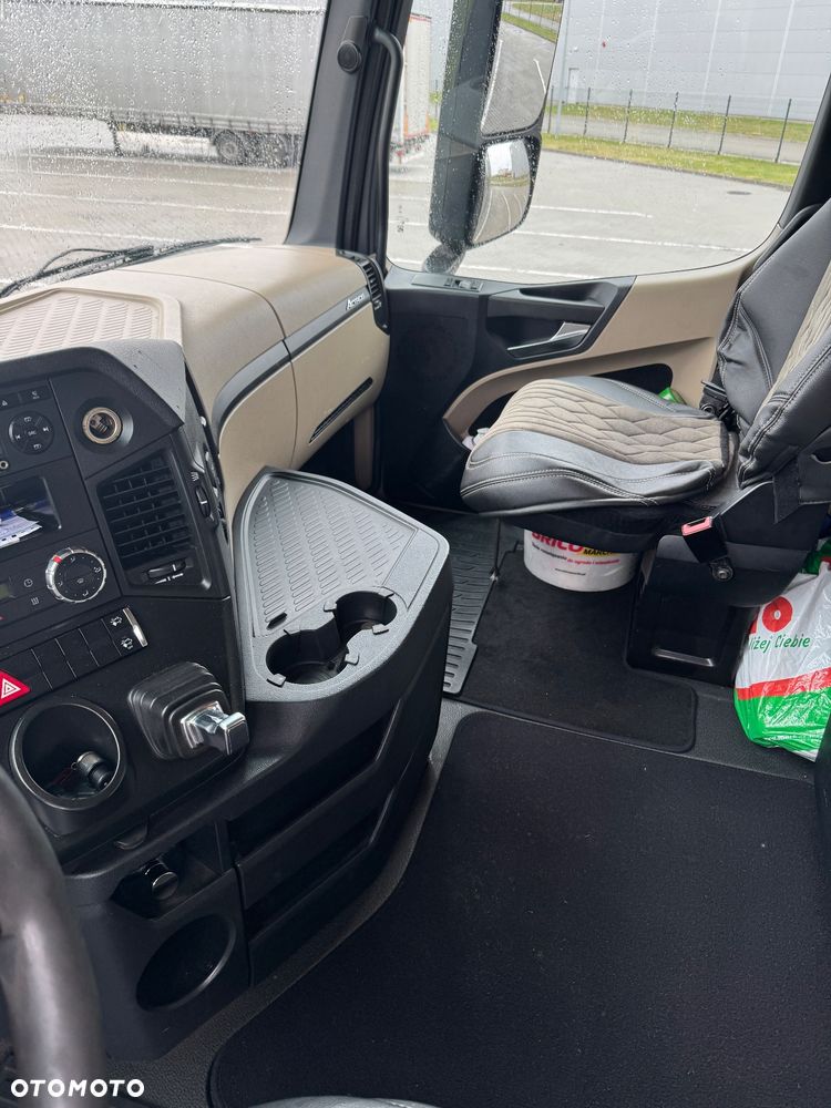 Mercedes-Benz ACTROS - 3