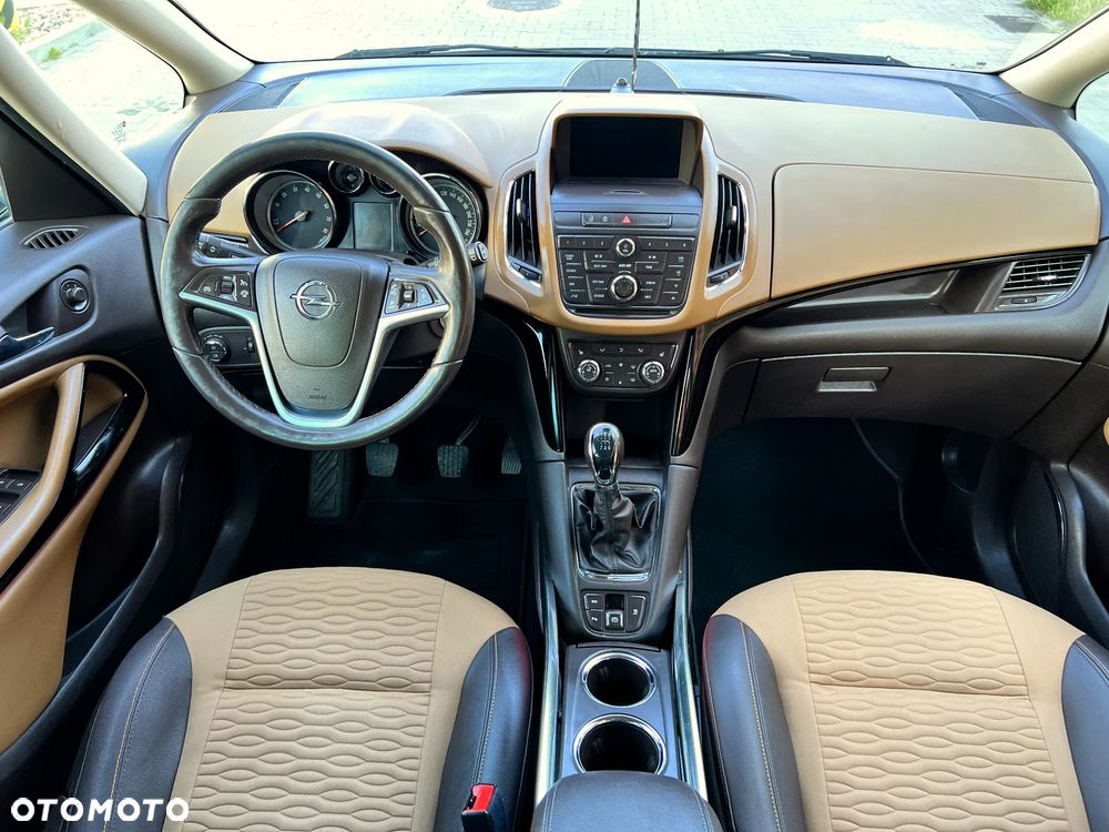Opel Zafira 1.6 T SIDI Cosmo S&S - 1