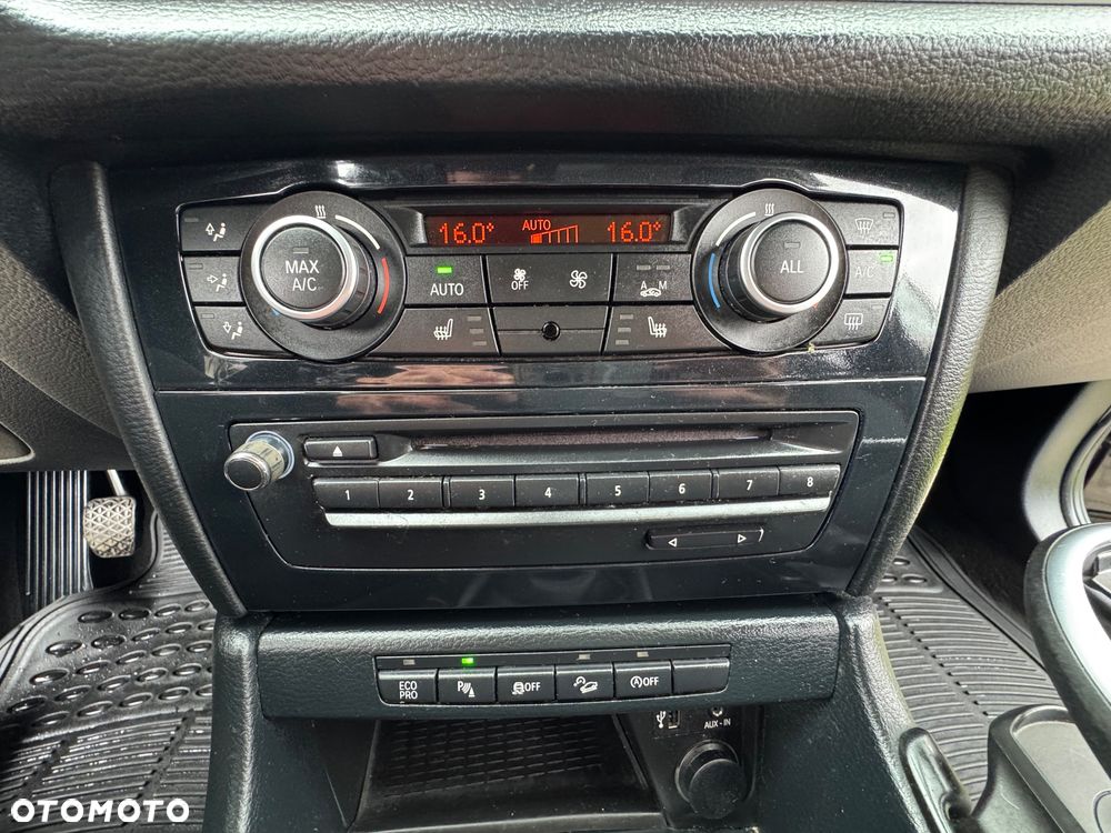 BMW X1 xDrive18d xLine - 15