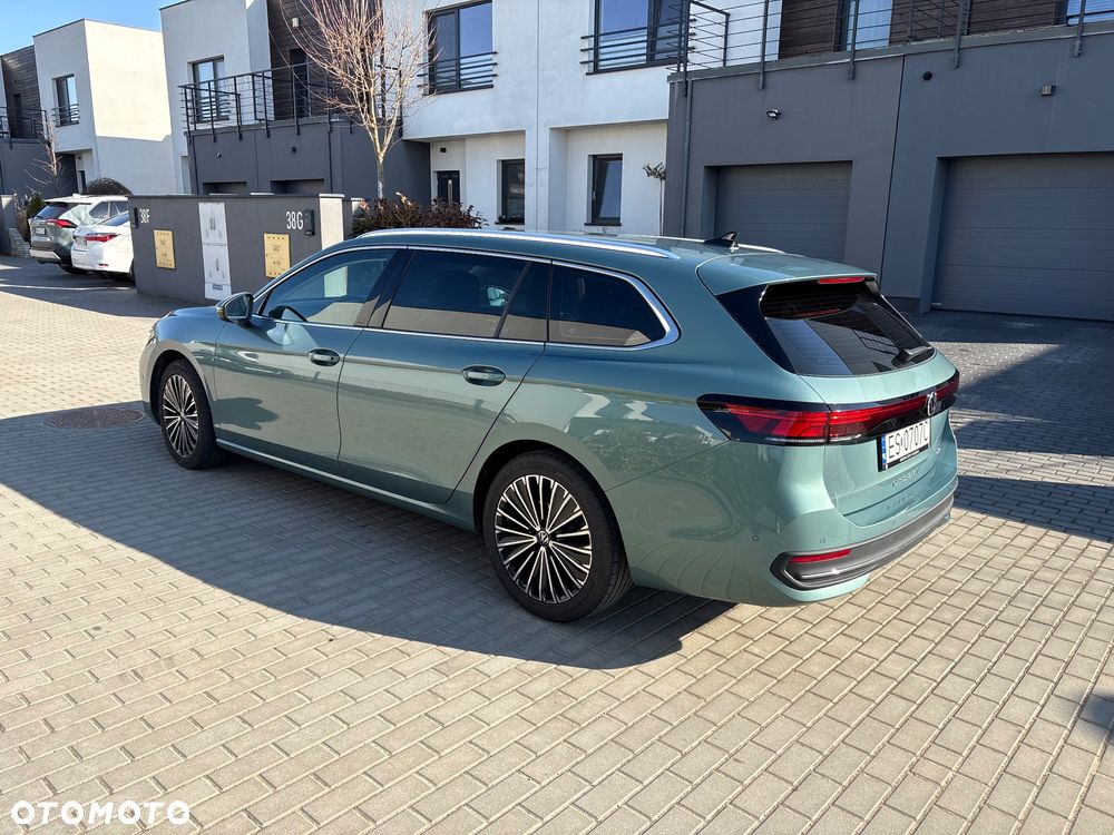 Volkswagen Passat - 2