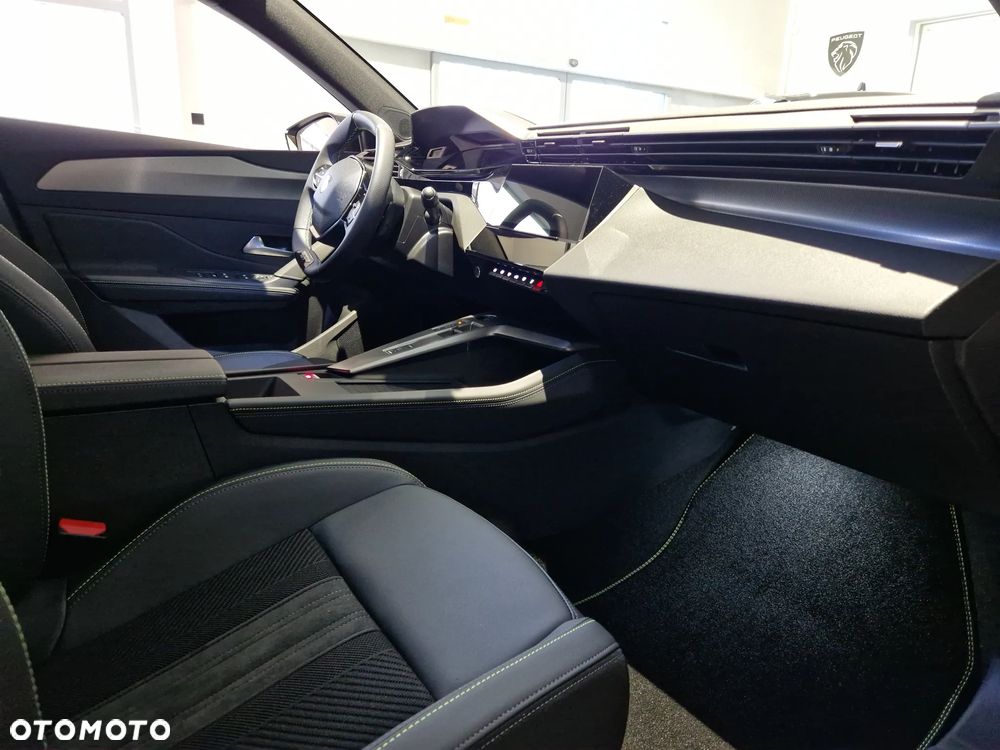 Peugeot 308 1.2 mHEV GT Exclusive S&S e-DCS6 - 13
