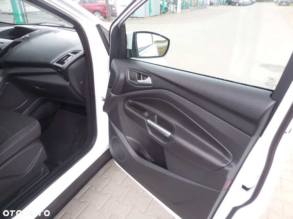 Ford Kuga - 9