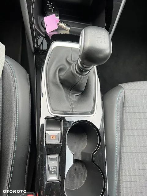 Peugeot 208 - 19