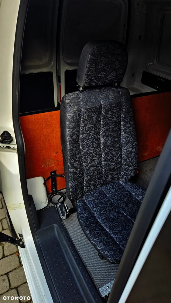 Volkswagen CADDY - 13