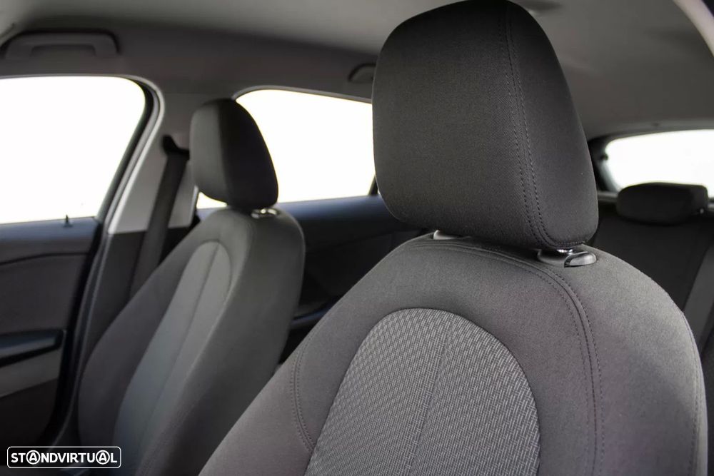 BMW 116 d Aut. Advantage - 11