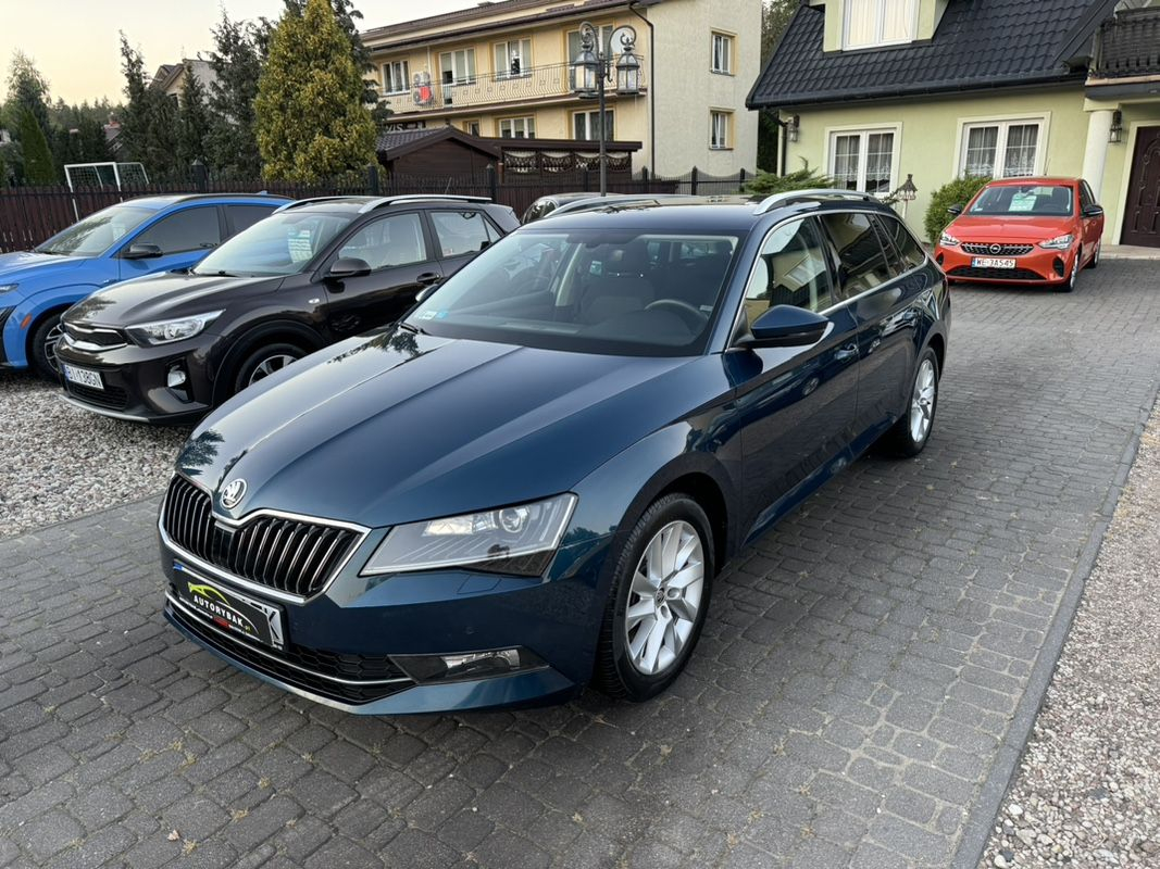 Skoda Superb 2.0 TDI Style - 26