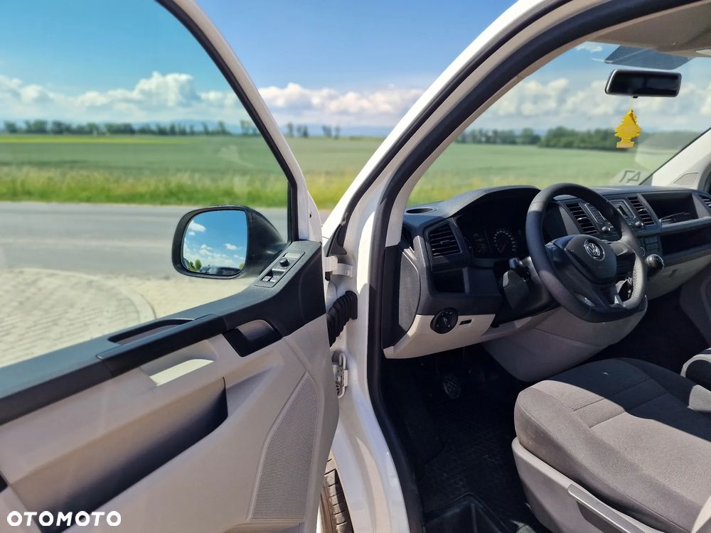 Volkswagen Transporter Lang EU6 - 17