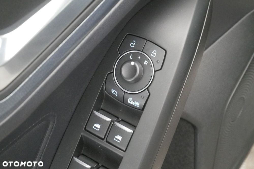 Ford Focus - 28