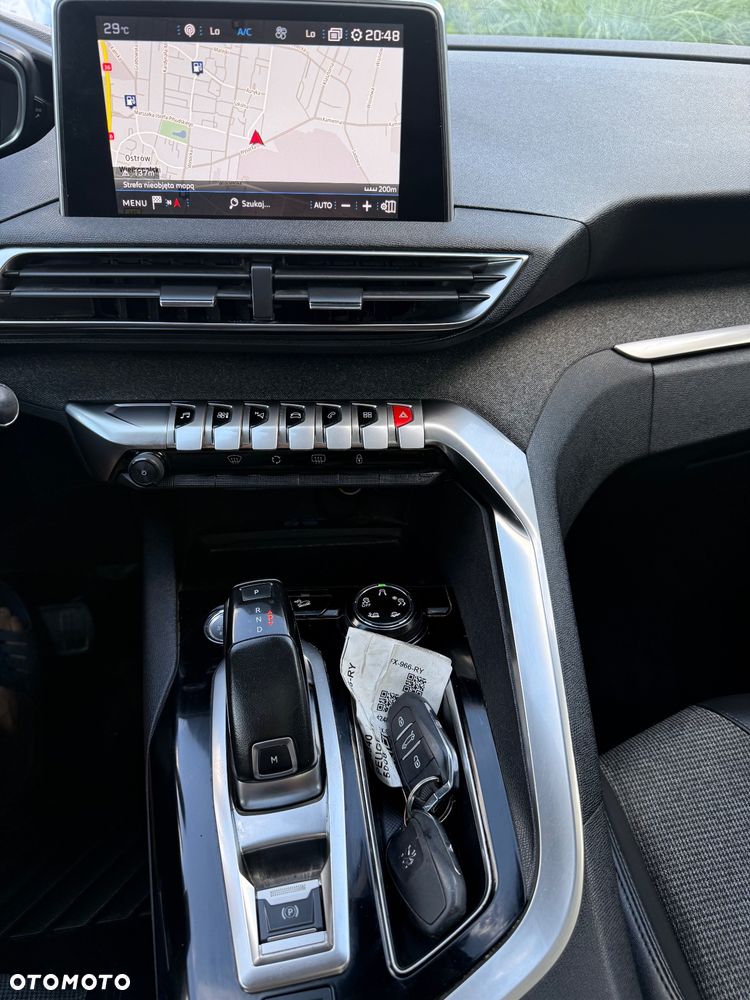 Peugeot 5008 PureTech 130 EAT8 Stop & Start Allure Pack - 28
