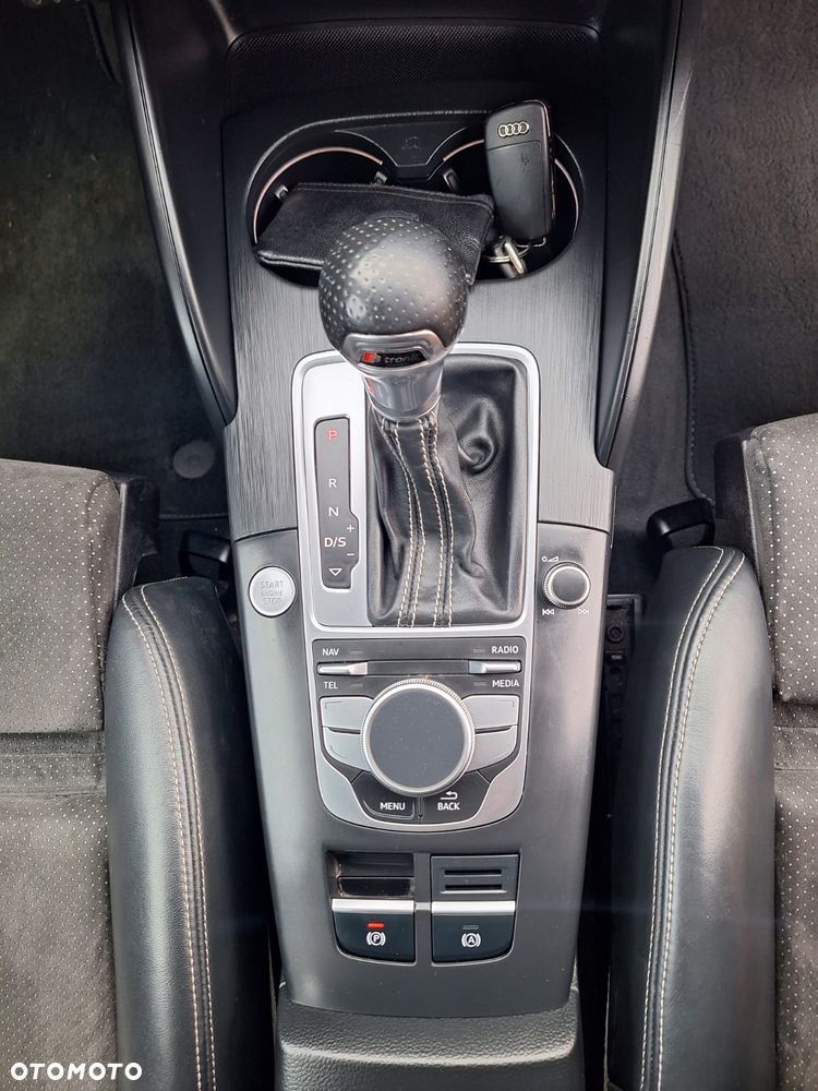 Audi A3 Sportback 2.0 TDI (clean diesel) quattro S tronic S line Sportpaket - 24