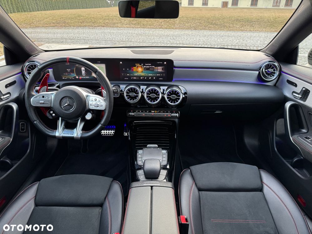 Mercedes-Benz CLA - 26